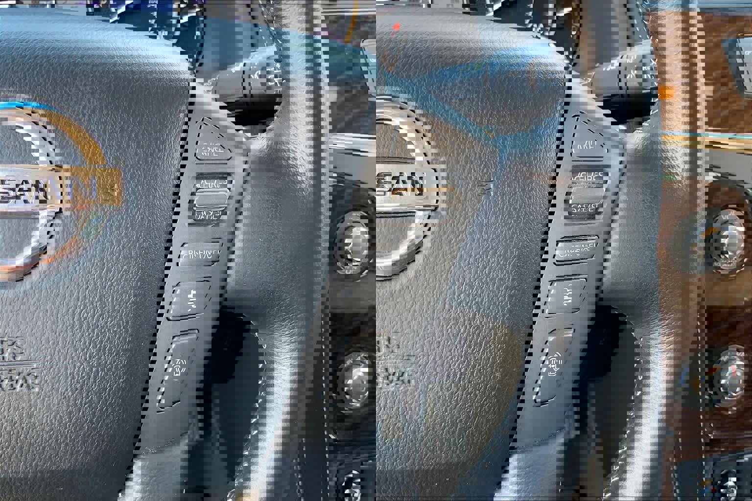 Used 2017 Nissan Armada Platinum w/ Captain Seat Package image 21