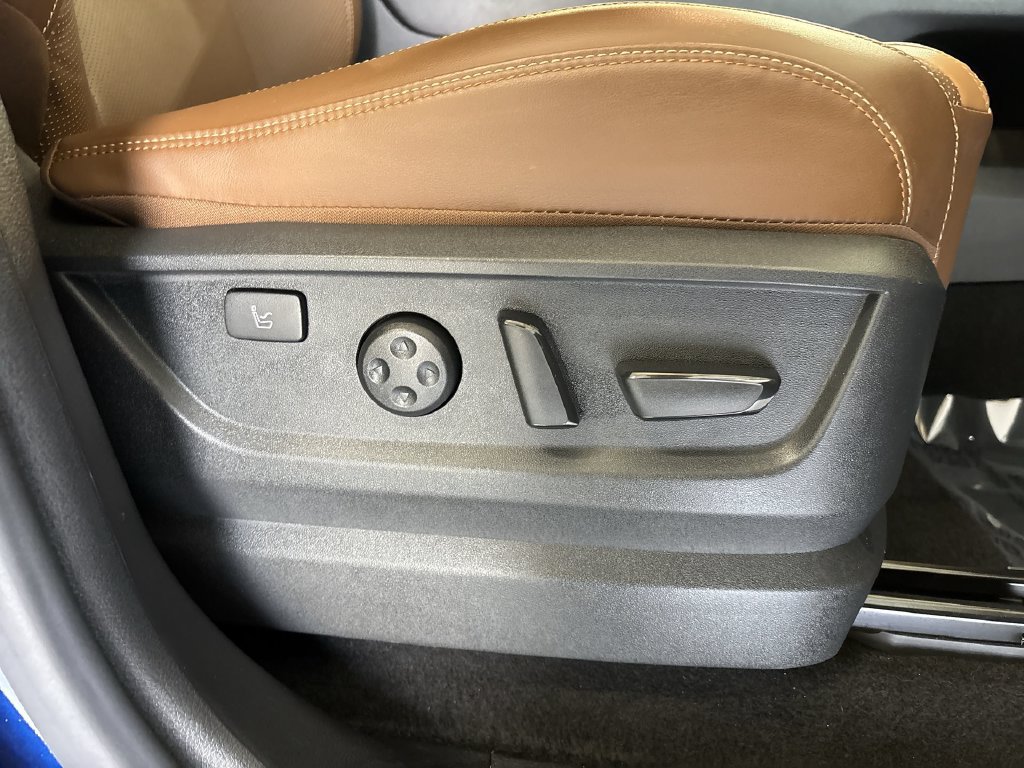 Certified 2025 Nissan Armada Platinum Reserve AWD/4WD image 25