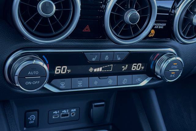 New 2025 Nissan Sentra SR w/ SR Premium Package FWD image 16