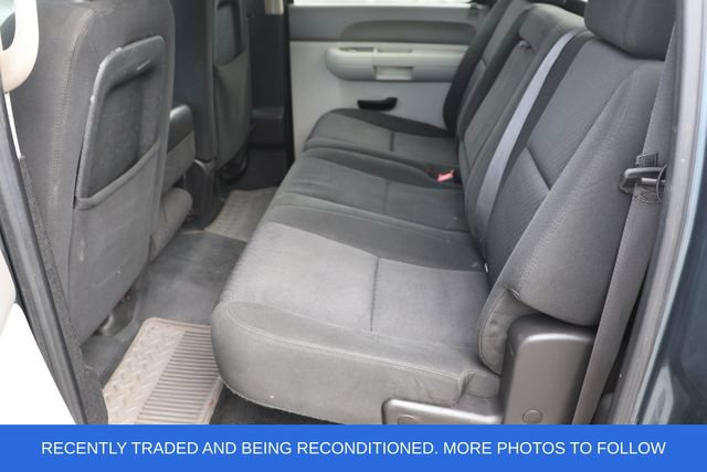 Used 2011 Chevrolet Silverado 3500 W/T AWD/4WD image 16