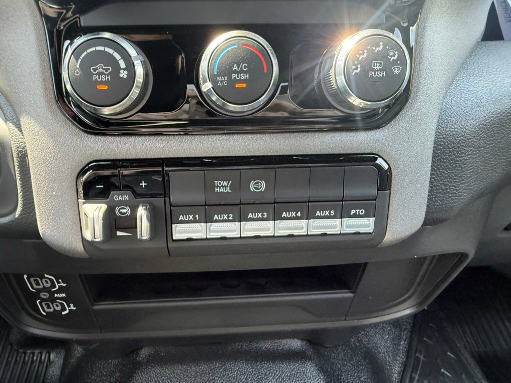 New 2026 RAM 3500 Tradesman w/ Chrome Appearance Group A AWD/4WD image 26