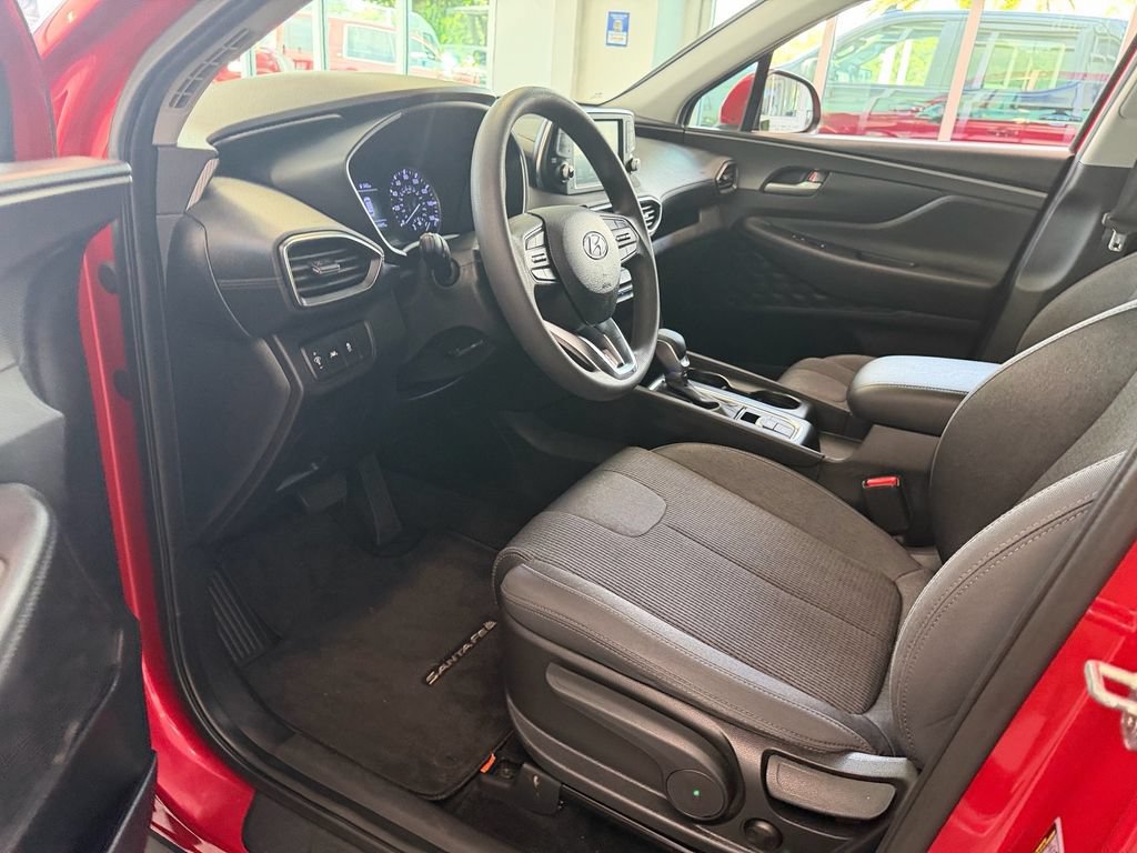 Used 2020 Hyundai Santa Fe SE w/ Cargo Package FWD image 11