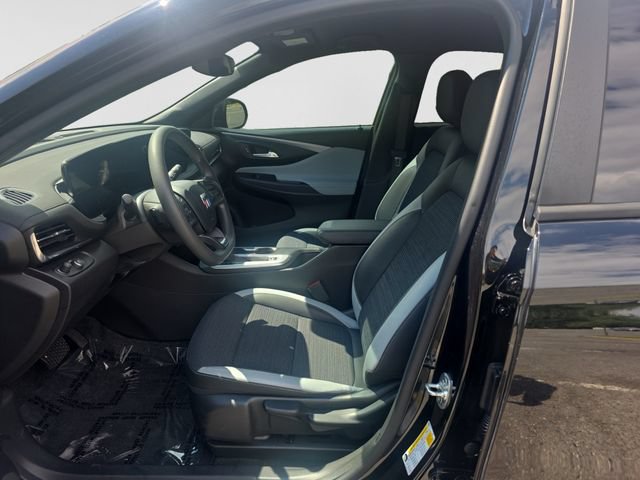 Used 2024 Buick Envista Preferred w/ Advanced Safety Package FWD image 11