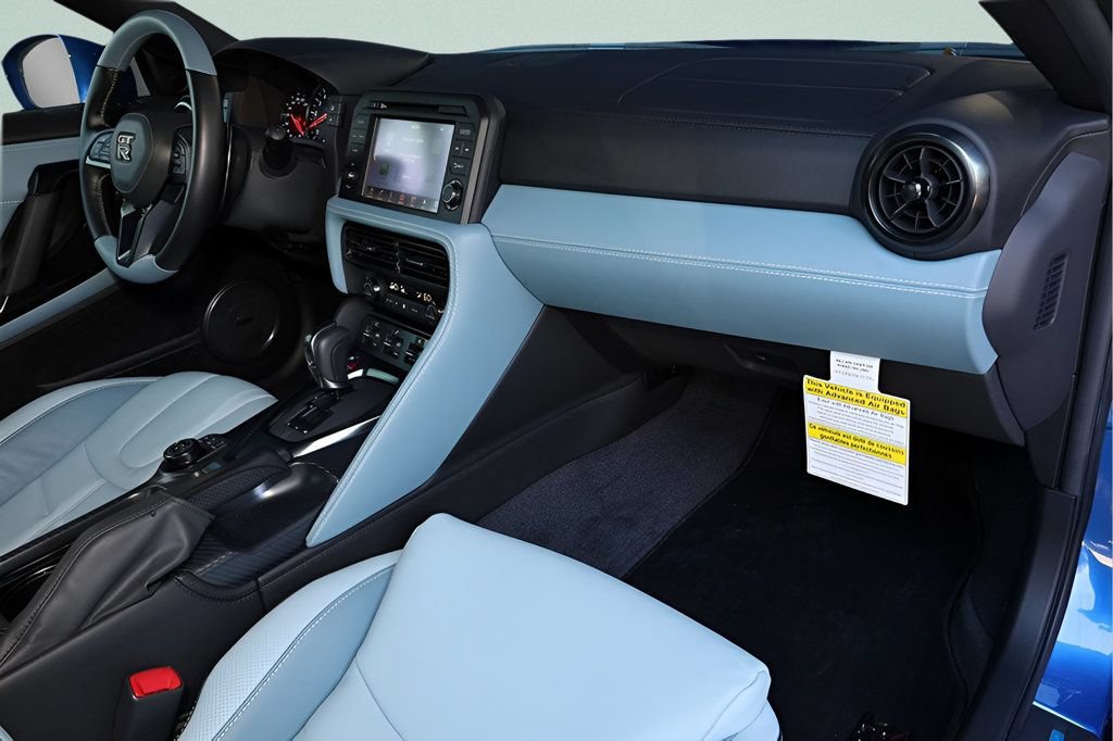 Used 2024 Nissan GT-R w/ Floor Mat Package AWD/4WD image 24