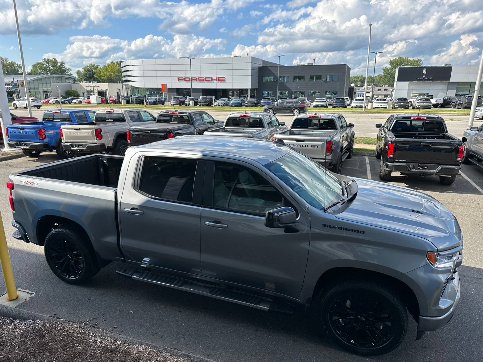 New 2026 Chevrolet Silverado 1500 RST w/ Convenience Package II AWD/4WD image 4