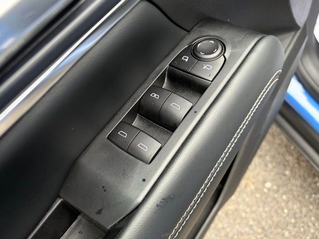 Used 2025 GMC Terrain Elevation image 13