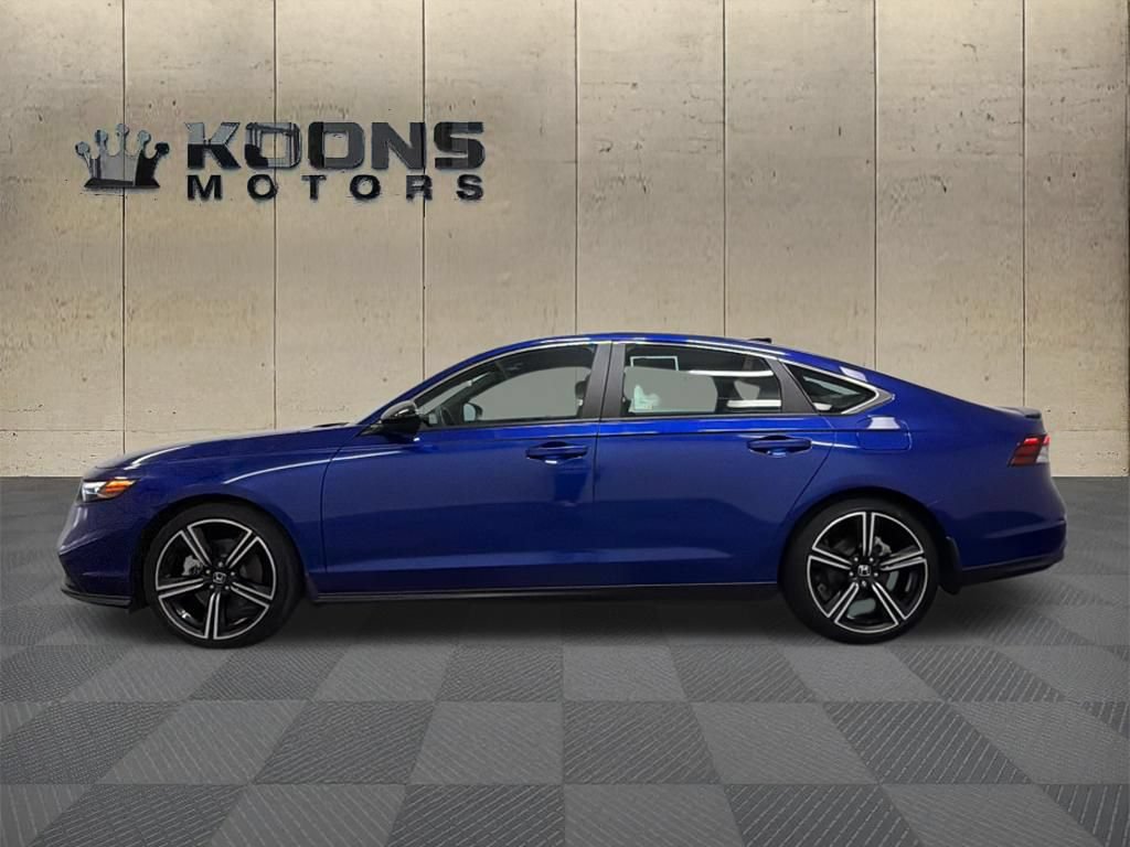 Used 2025 Honda Accord Sport video 4