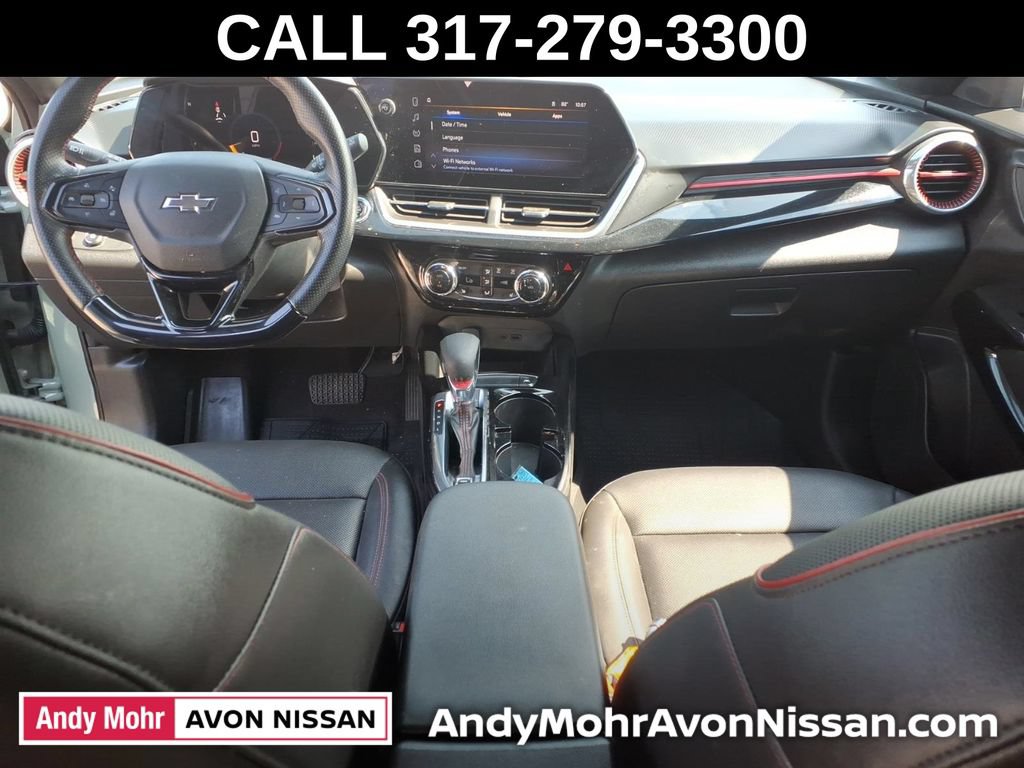 Used 2024 Chevrolet Trax RS w/ Sunroof Package FWD image 29