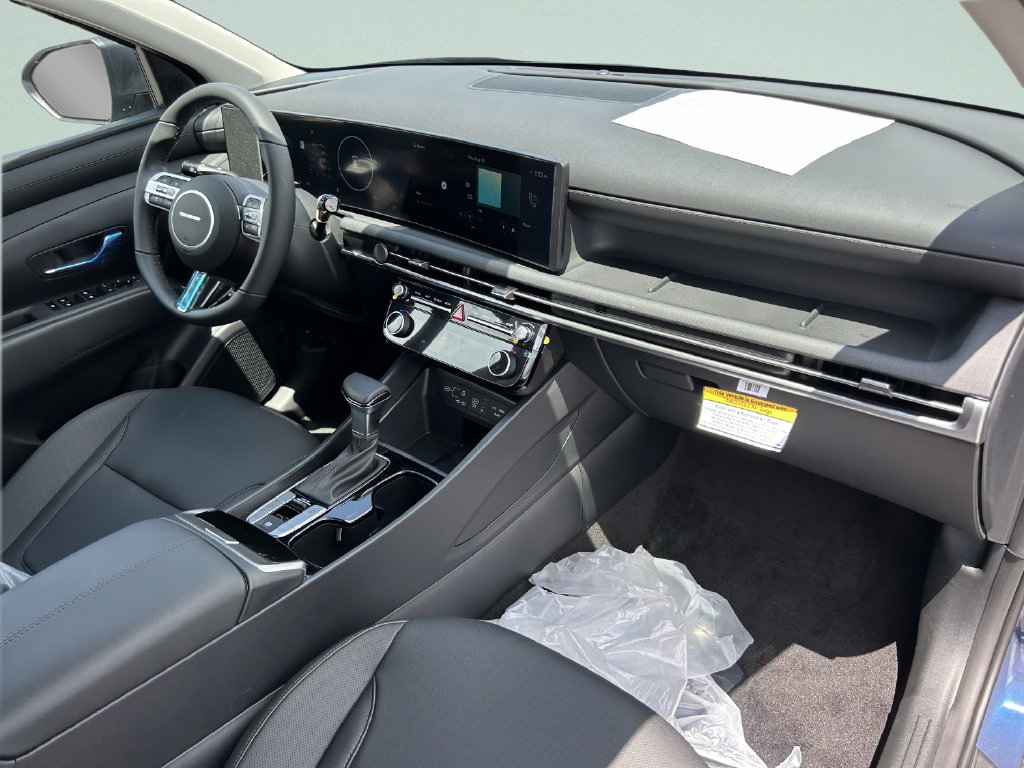 Certified 2025 Hyundai Tucson SEL FWD image 17