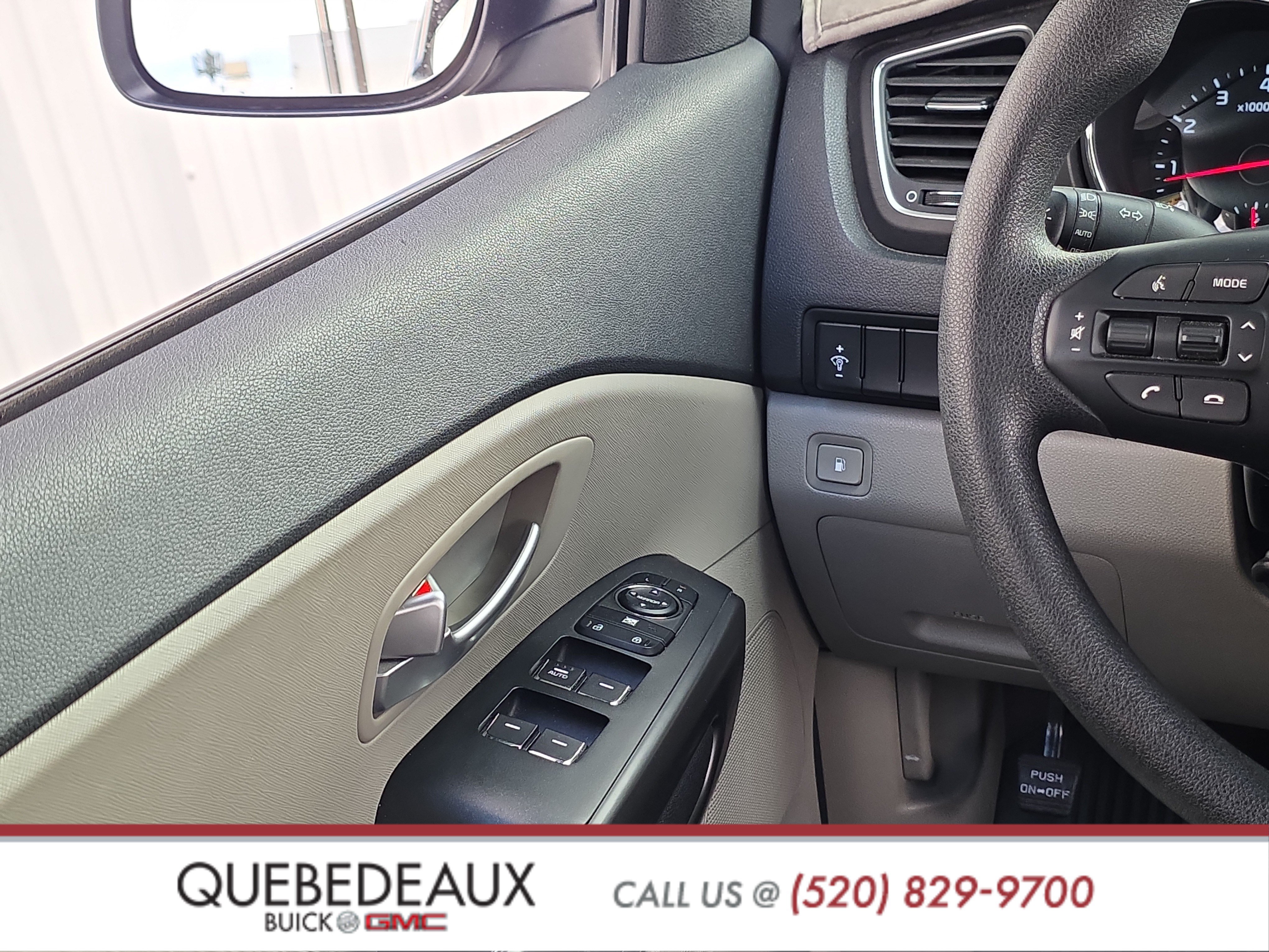 Used 2019 Kia Sedona LX FWD image 19