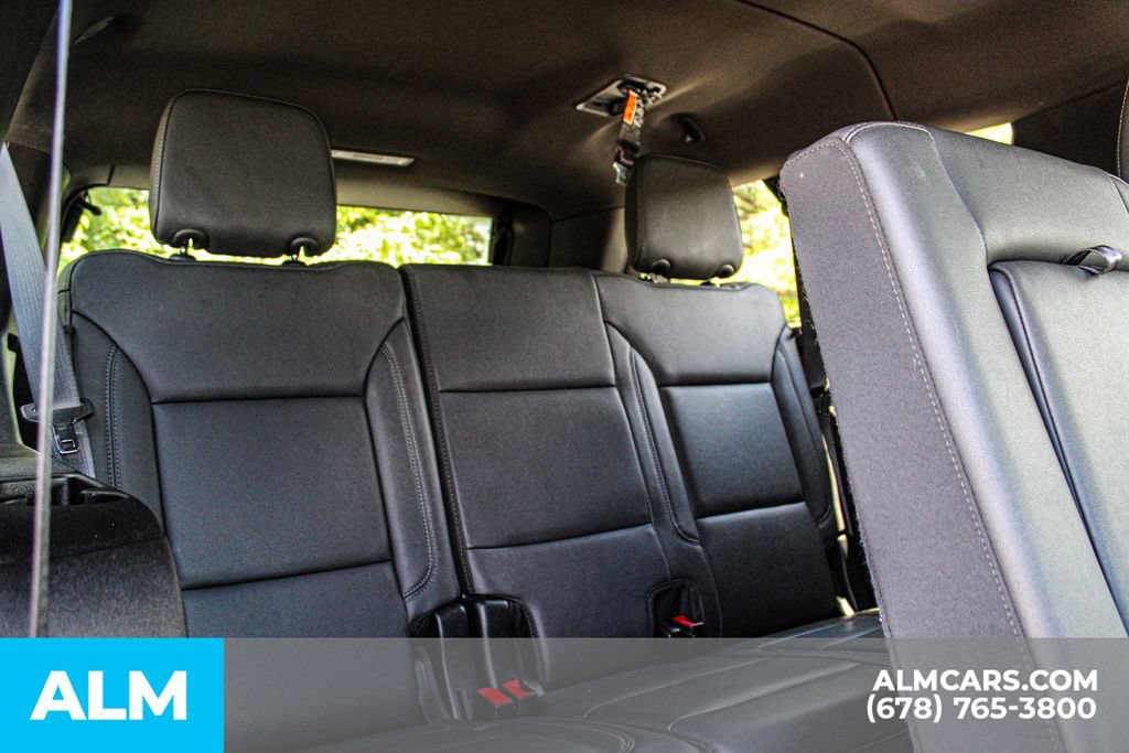 Used 2025 Chevrolet Suburban Z71 AWD/4WD image 19