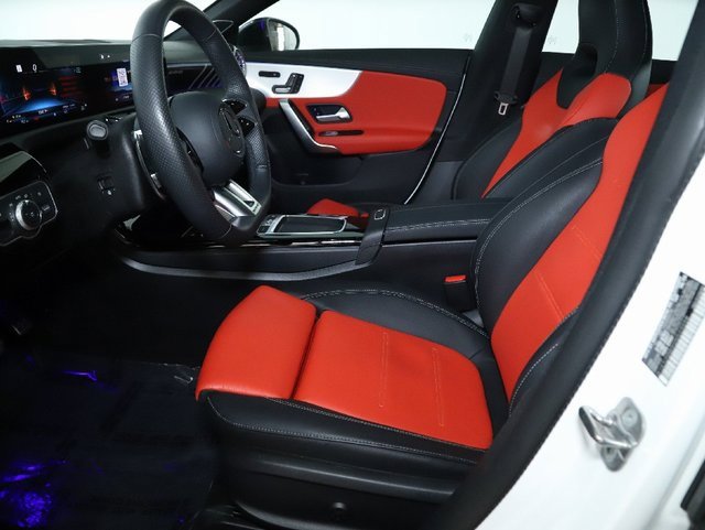 Used 2025 Mercedes-Benz CLA 35 AMG 4MATIC image 17