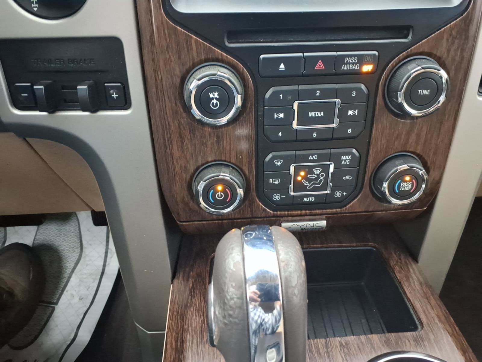 Used 2013 Ford F150 Lariat w/ Luxury Equipment Group image 15