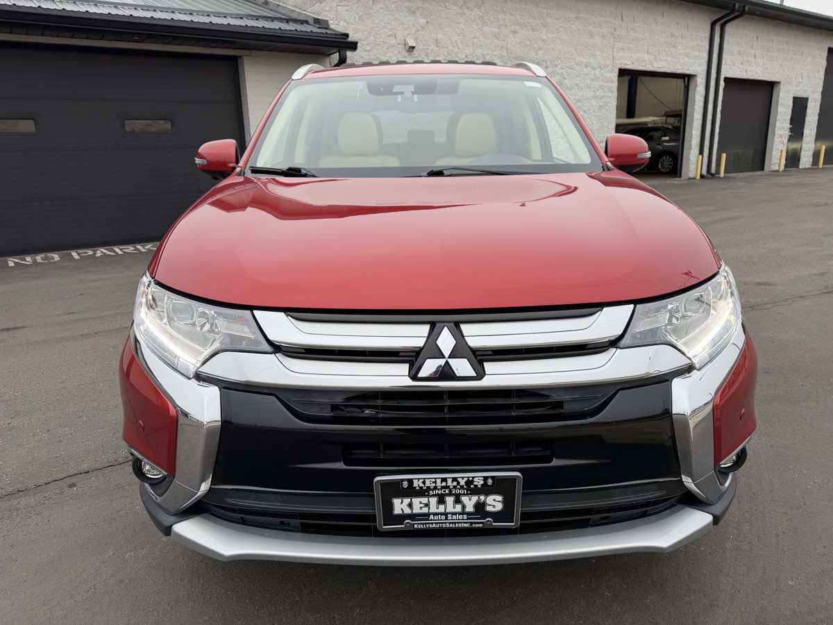 Used 2018 Mitsubishi Outlander SEL image 7