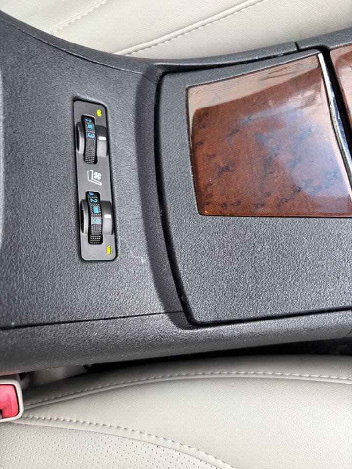 Used 2011 Lexus ES 350 FWD image 24
