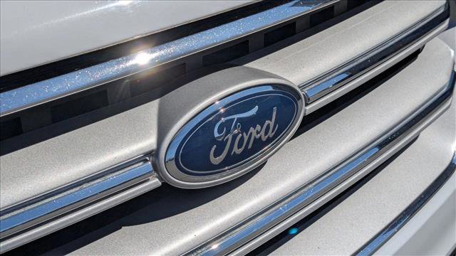 Used 2019 Ford Escape SE image 28