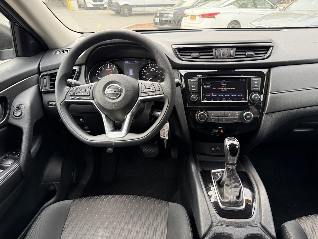 Used 2020 Nissan Rogue S AWD/4WD image 10