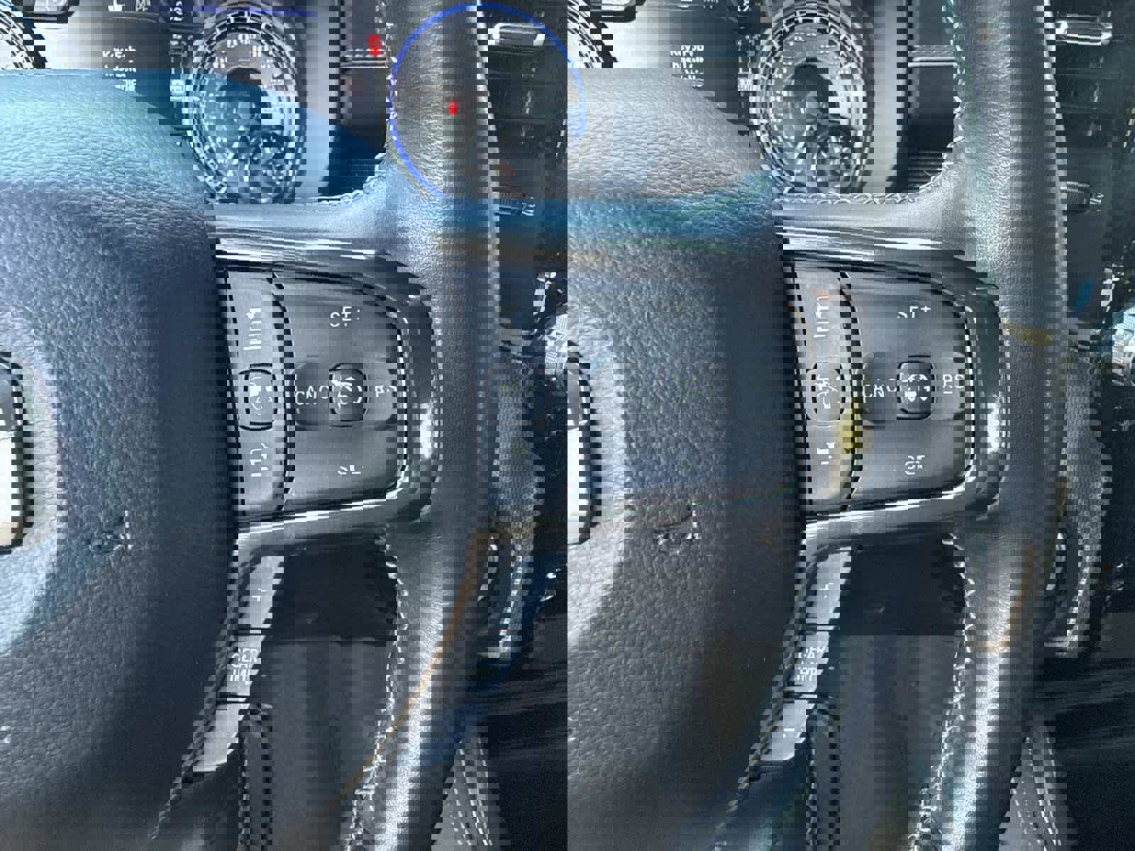 Used 2020 RAM 1500 Limited image 27