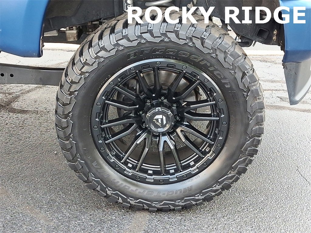 Used 2022 Ford F250 Lariat w/ Black Appearance Package image 14