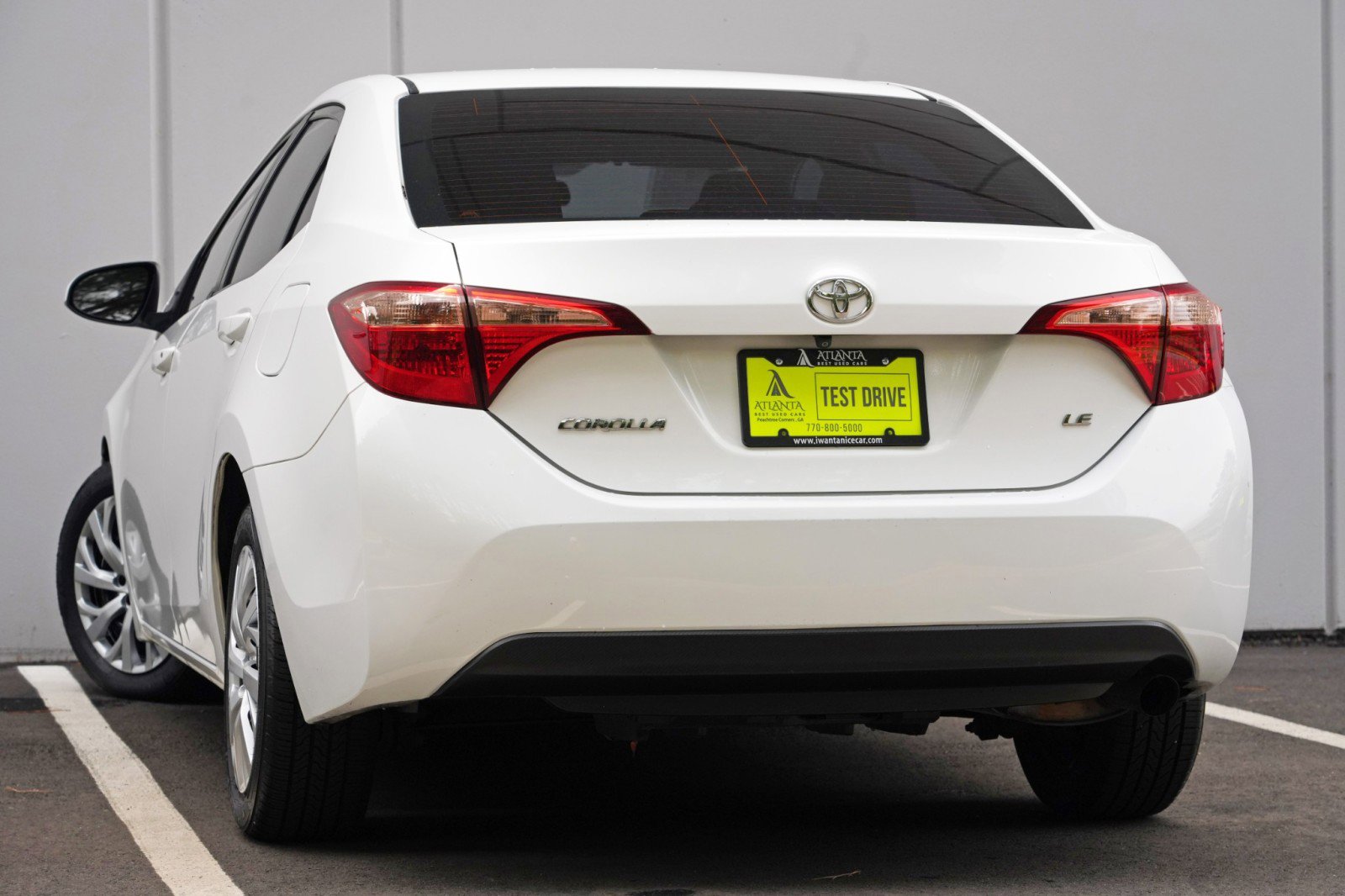 Used 2019 Toyota Corolla LE w/ Carpet Mat Package (TMS) FWD image 5