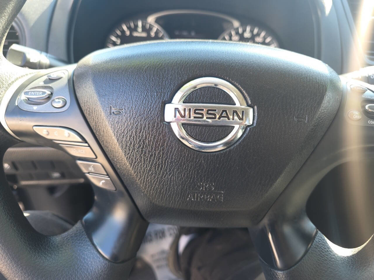 Used 2018 Nissan Pathfinder S AWD/4WD image 13