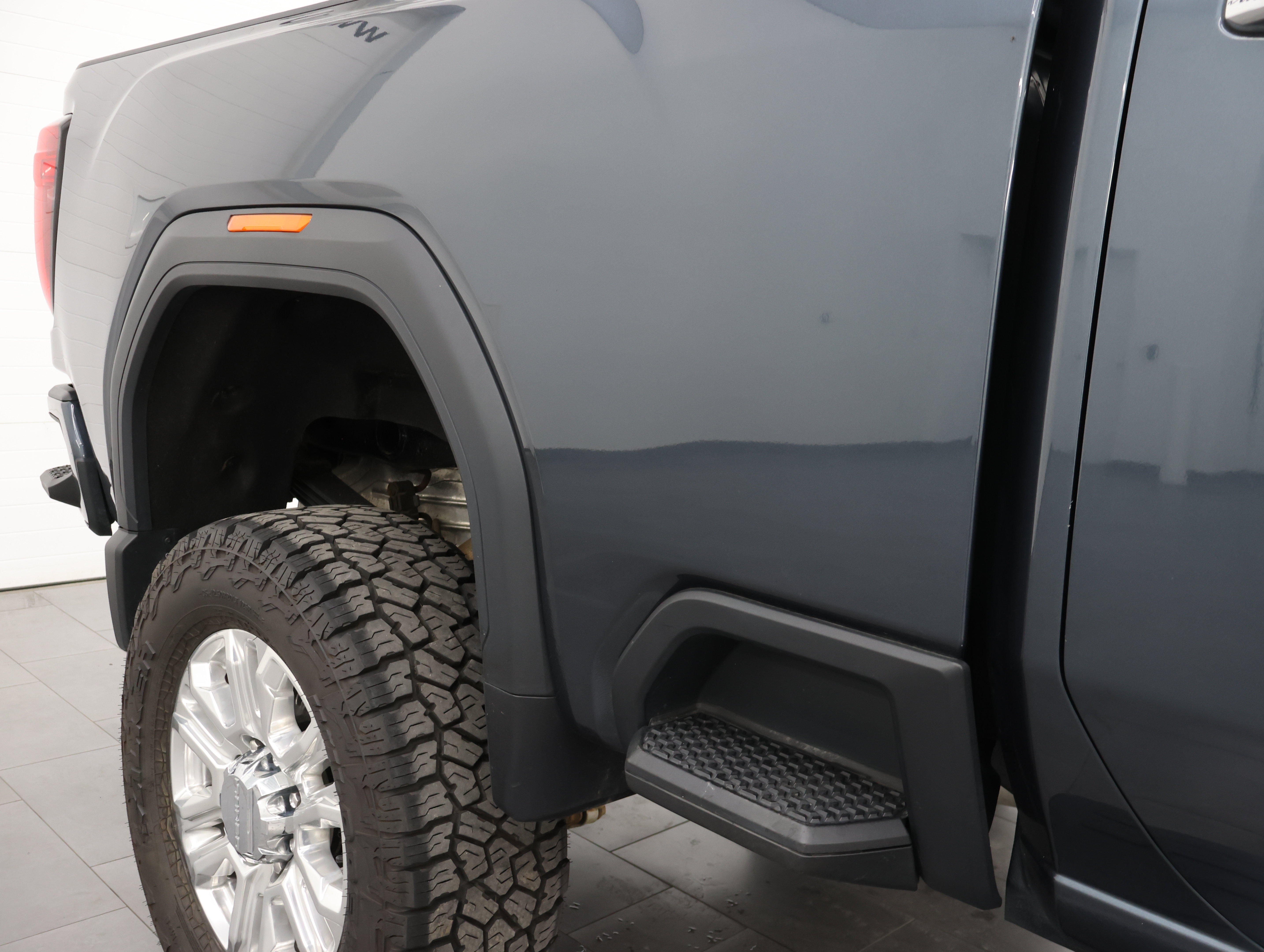 Used 2020 GMC Sierra 2500 Denali w/ Denali Ultimate Package AWD/4WD image 32