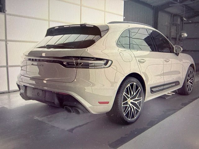 Used 2023 Porsche Macan GTS w/ Premium Package Plus AWD/4WD image 3