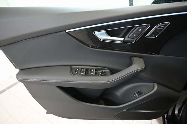 New 2026 Audi Q8 Premium Plus image 23