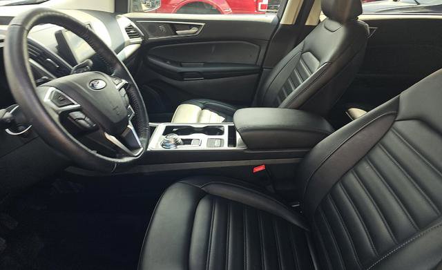 Used 2023 Ford Edge SEL w/ Convenience Package AWD/4WD image 5