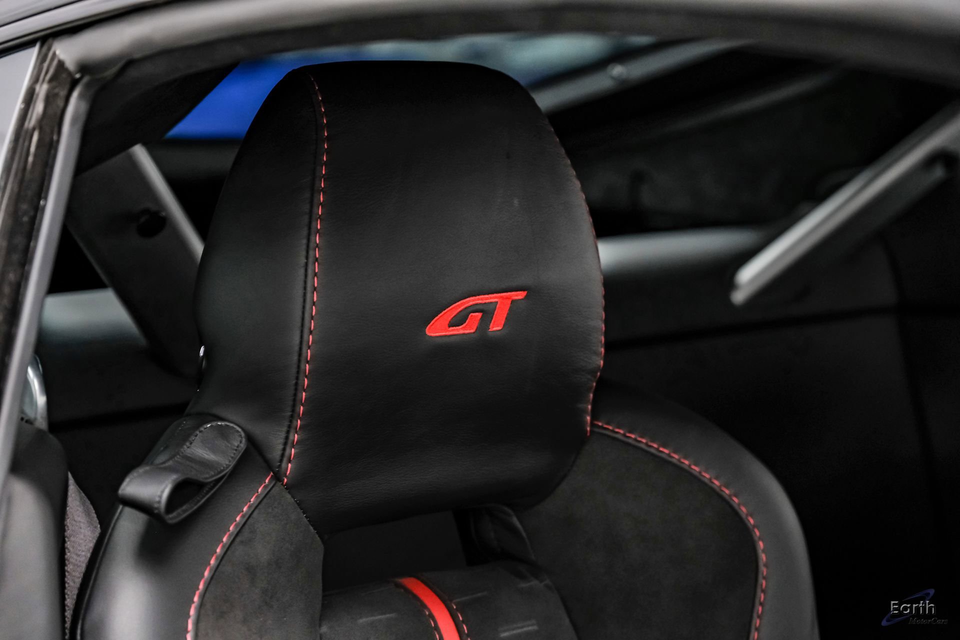 Used 2015 Aston Martin V8 Vantage GT RWD image 54
