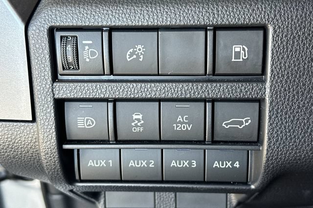 Used 2025 Toyota 4Runner TRD Off-Road Premium AWD/4WD image 34