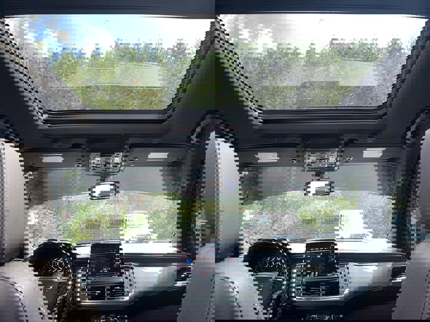 Used 2021 Chevrolet Tahoe Z71 w/ Z71 Signature Package image 25