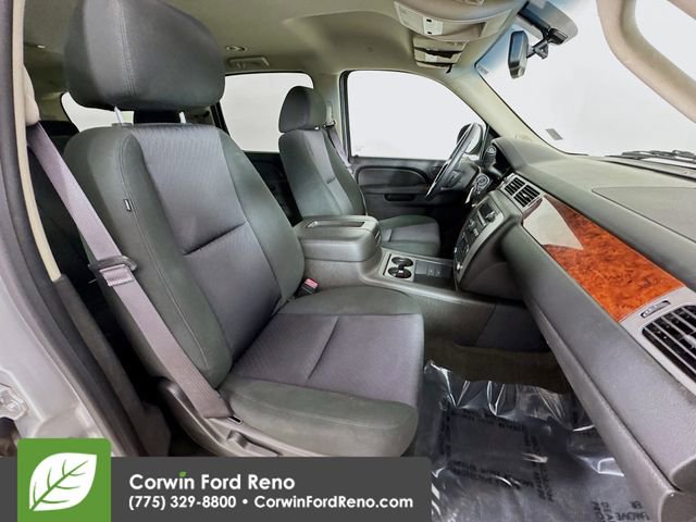 Used 2013 GMC Yukon XL SLE w/ Convenience Package image 28