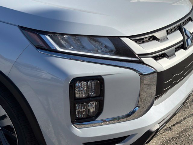 New 2027 Mitsubishi Outlander Sport ES FWD image 9