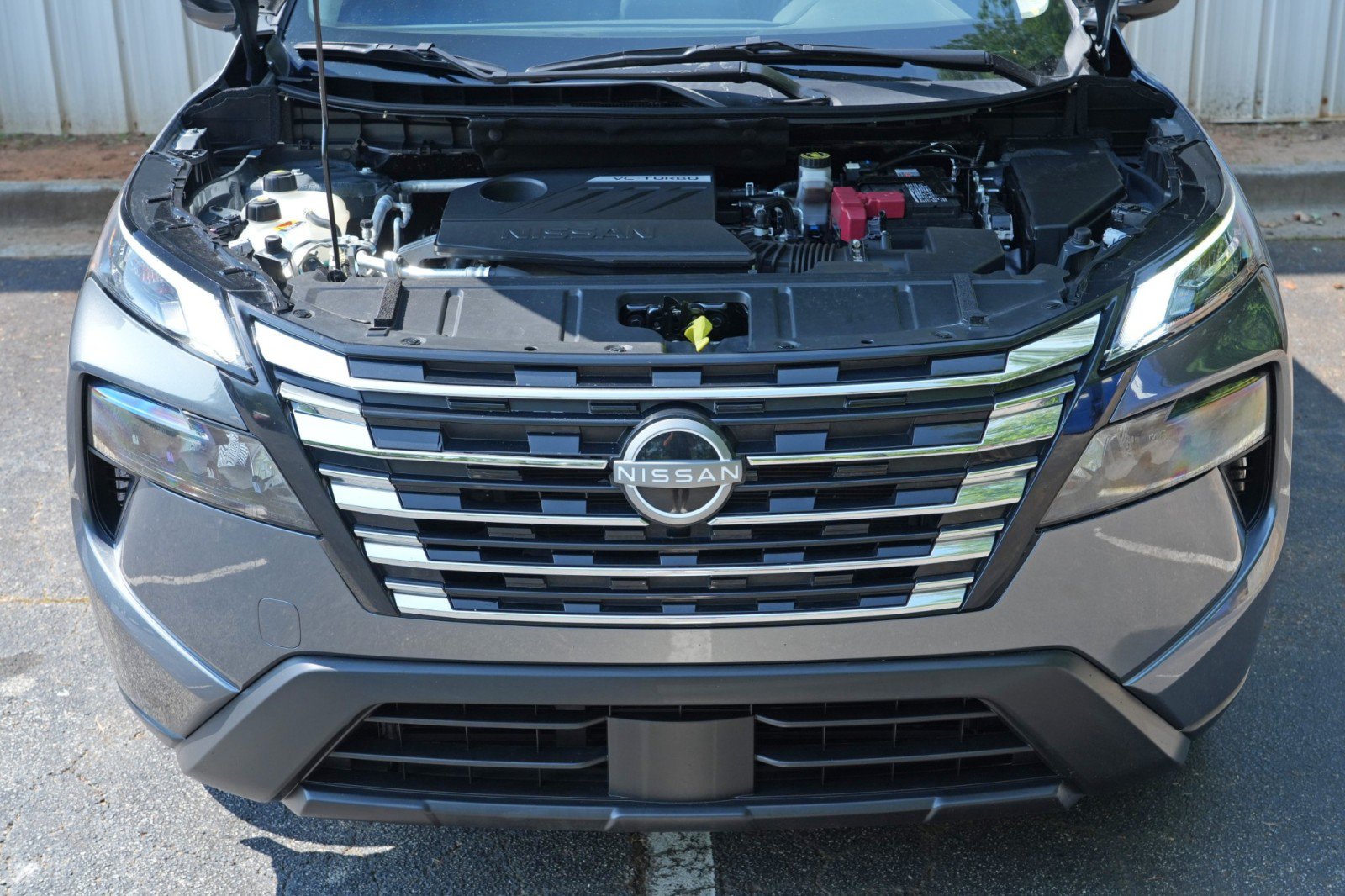 Used 2025 Nissan Rogue SV FWD image 7