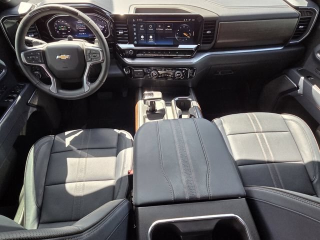 Used 2026 Chevrolet Silverado 1500 High Country AWD/4WD image 11