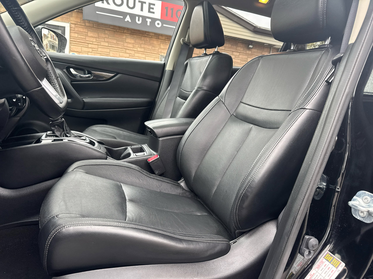 Used 2017 Nissan Rogue SL w/ SL Premium Package image 19