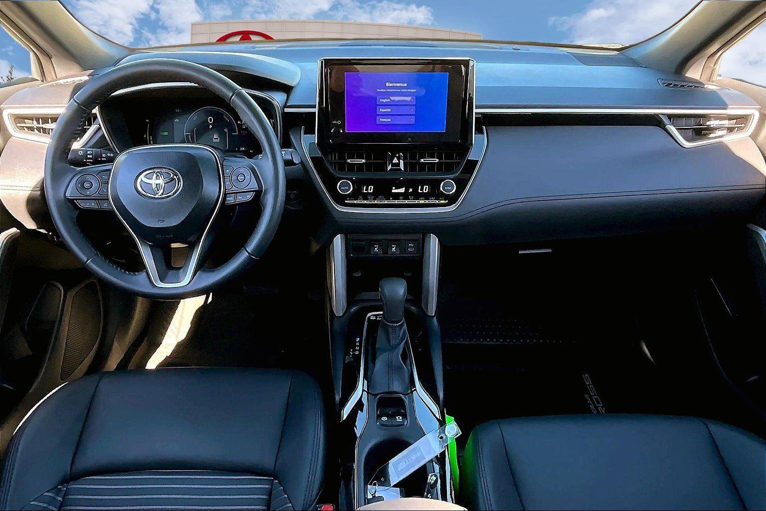 Certified 2025 Toyota Corolla Cross AWD Hybrid image 15