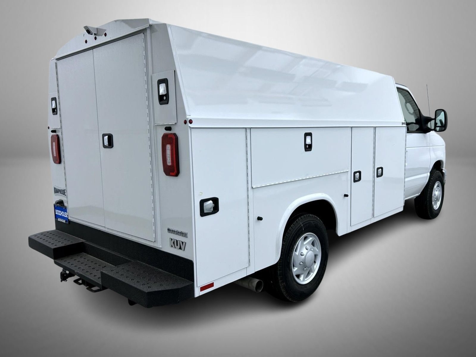 New 2027 Ford E-350 and Econoline 350 Super Duty w/ Power Equipment Group RWD image 5