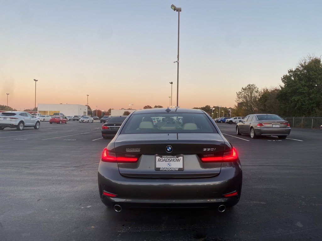 Used 2021 BMW 330i Sedan w/ Convenience Package image 4