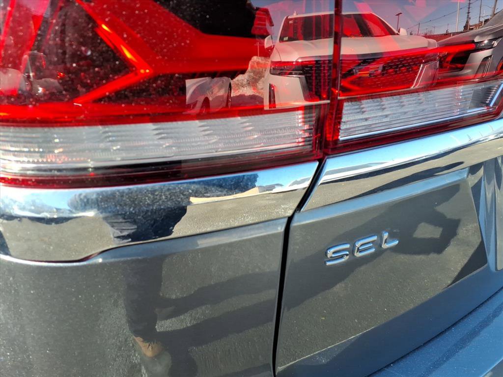 Used 2022 Volkswagen Atlas SEL image 9