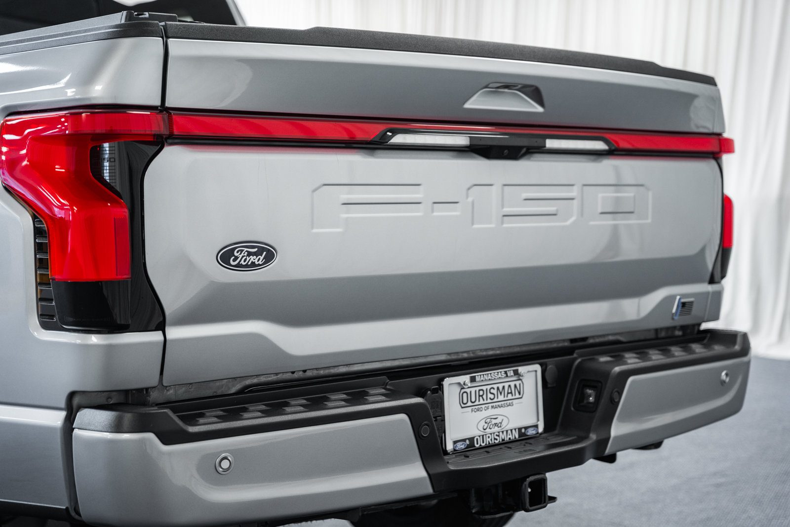 Certified 2025 Ford F150 Lightning Platinum AWD/4WD image 6