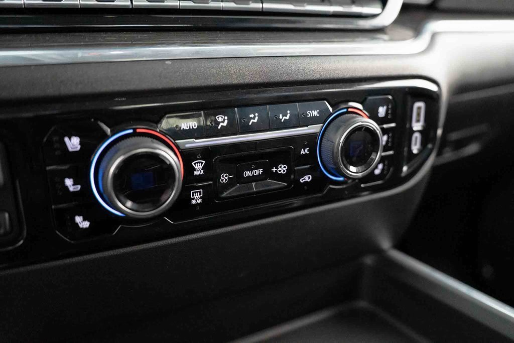 Used 2024 Chevrolet Silverado 2500 LTZ w/ LTZ Plus Package image 34