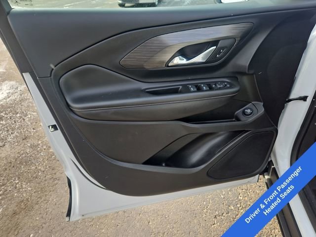 Used 2023 GMC Terrain SLE w/ Driver Convenience Package image 11