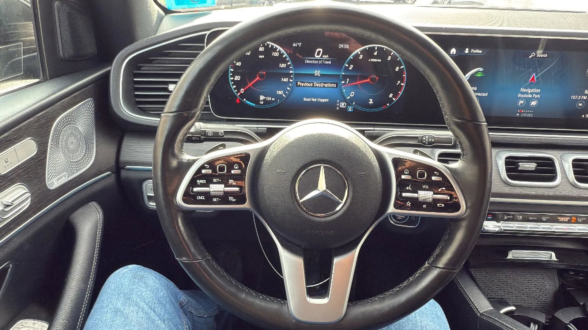 Used 2021 Mercedes-Benz GLE 350 4MATIC image 10