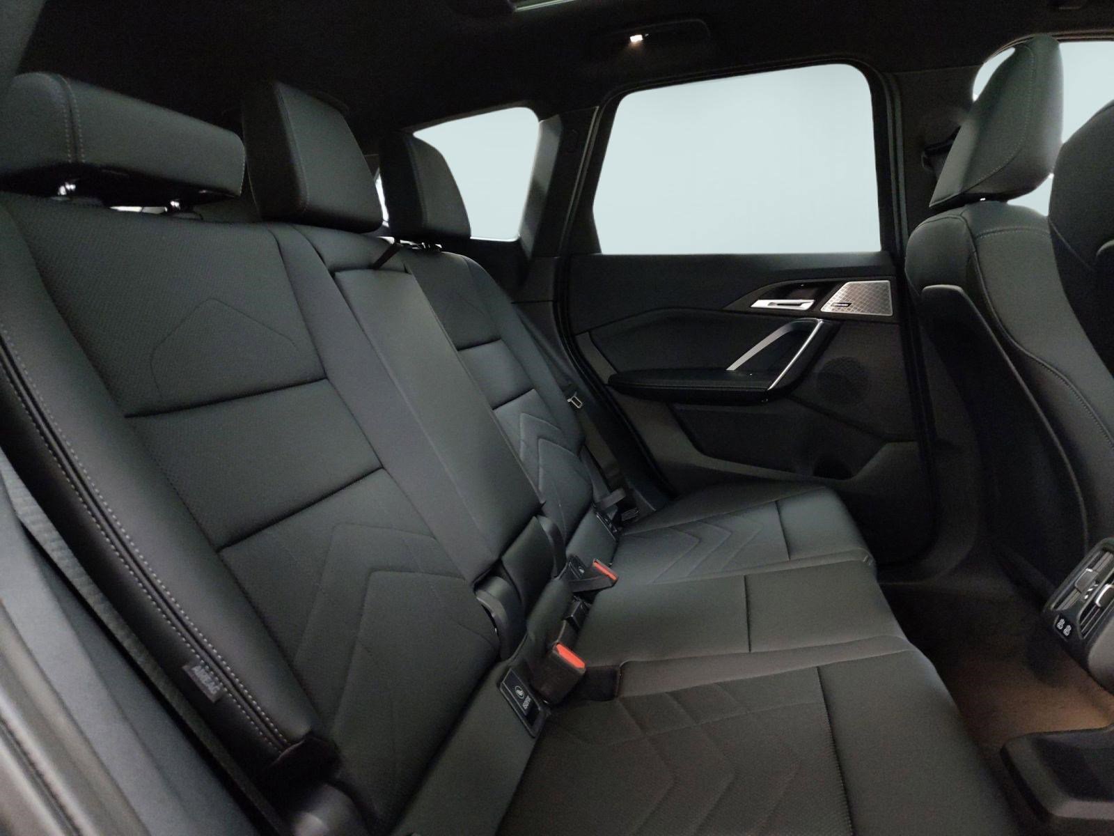 Used 2025 BMW X1 xDrive28i w/ Convenience Package image 24