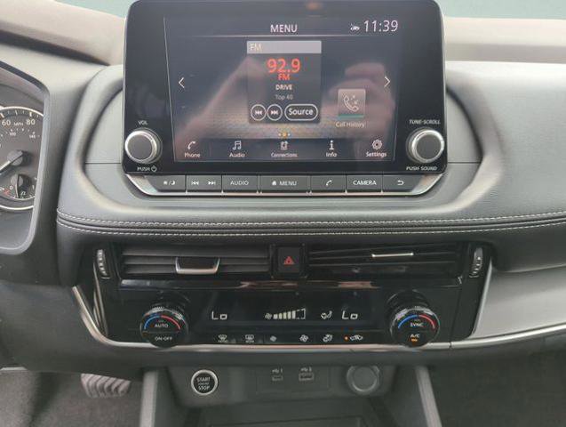 Certified 2022 Nissan Rogue SV image 30