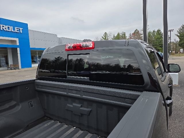 Used 2021 Chevrolet Colorado Z71 w/ Z71 Midnight Edition AWD/4WD image 10