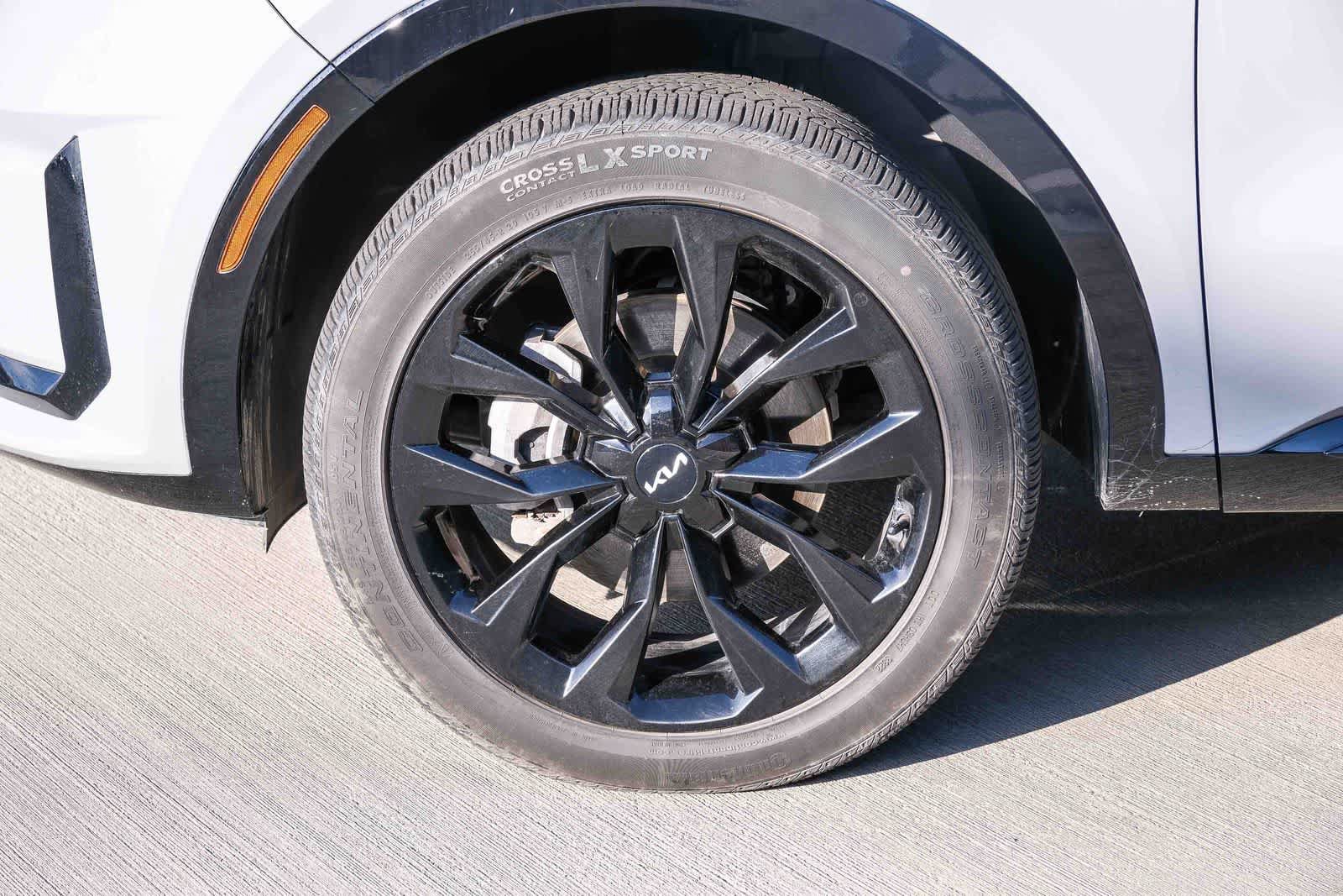 Used 2023 Kia Sorento SX AWD/4WD image 10