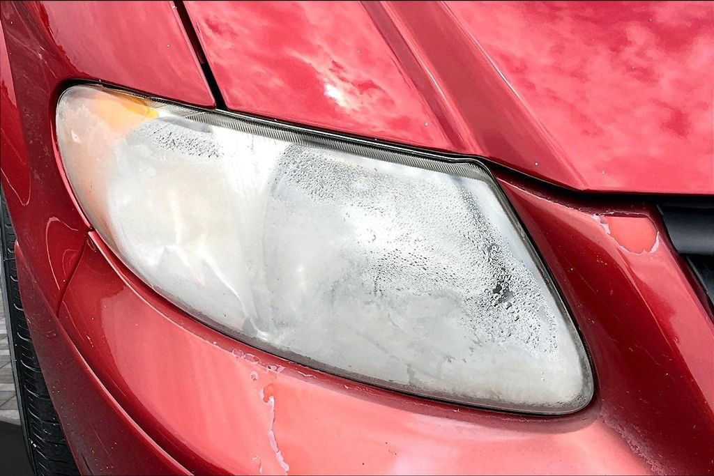 Used 2005 Chrysler Town & Country w/ Popular Equipment Group I FWD image 25